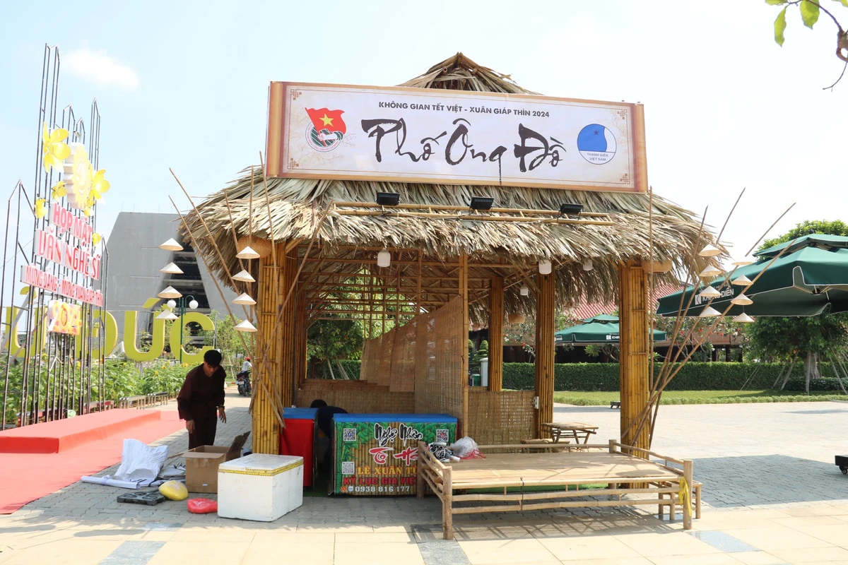 Nhieu hoat dong soi noi tai cong vien bo song Sai Gon don Tet-Hinh-5