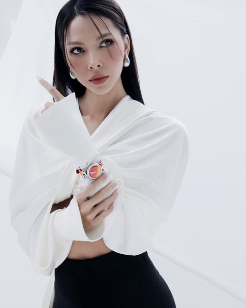 Theo Báo Pháp Luật, Minh Triệu từng cho biết, mối tình sâu đậm nhất với cô là mối tình đầu tiên khi cô còn là sinh viên đại học. Ảnh: FBNV.