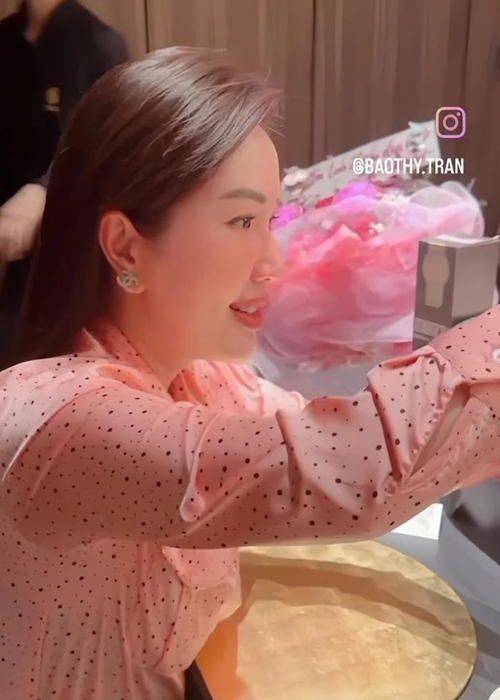 Gương mặt của Bảo Thy hiện trông đầy đặn hơn trước.