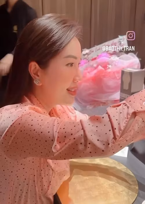 Gương mặt của Bảo Thy hiện trông đầy đặn hơn trước.
