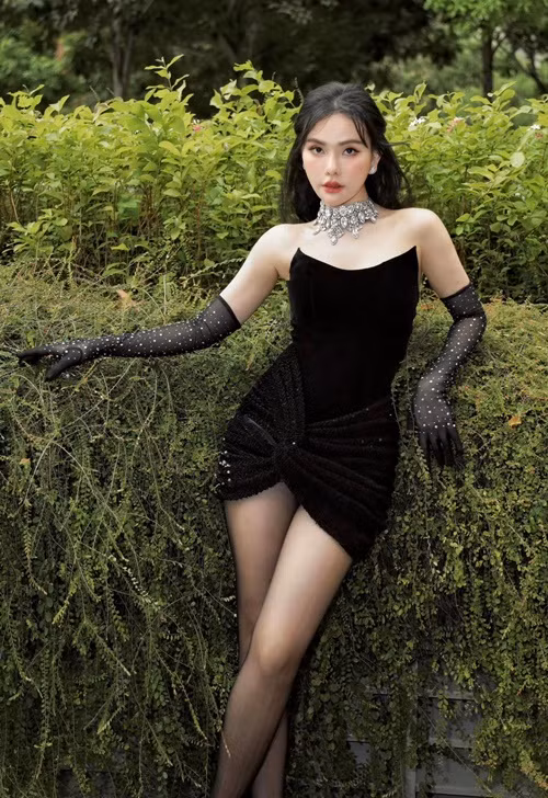 Năm 2020, nữ ca sĩ cho biết, cô không hợp dao kéo nhiều. “Những cái cần làm thì đã làm rồi. Tôi thấy mặt mình như vậy là ổn rồi”, Thu Thủy nói.