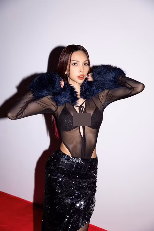 Minh Triệu sở hữu vóc dáng săn chắc, gợi cảm.