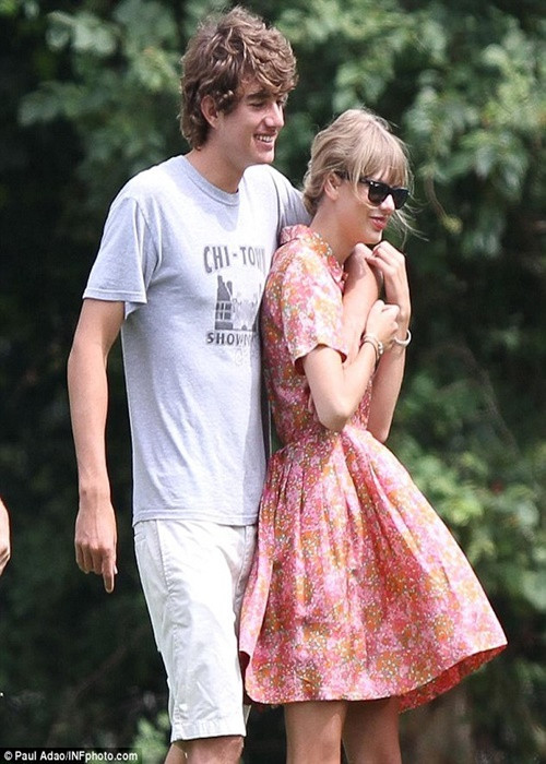 Dàn tình cũ của Taylor Swift còn có Jake Gyllenhaal, Conor Kennedy. Ảnh: Vietnamnet.
