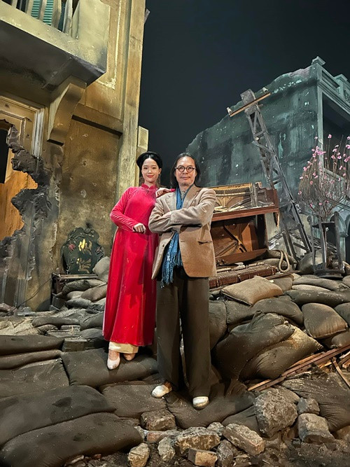 Trần Lực chia sẻ hình ảnh bên nữ chính Cao Thuỳ Linh.