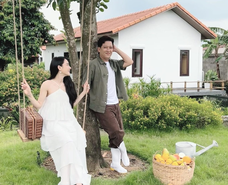 Trường Giang - Nhã Phương thường về căn nhà vườn dịp cuối tuần.