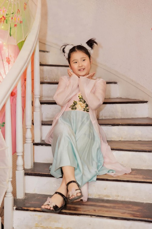 Polar - con gái thứ hai của Hương Giang năm nay 8 tuổi.