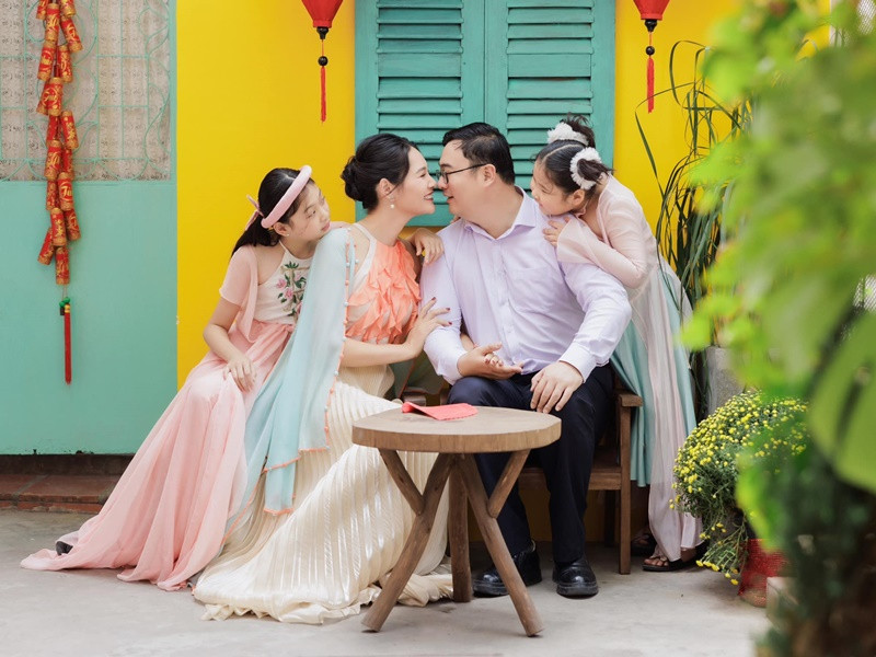 Gia đình nàng hậu sang Trung Quốc từ ngày 4/2.