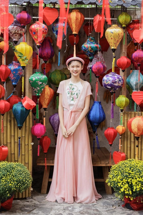 Tiểu Panda - con gái đầu lòng của Hương Giang đã ra dáng thiếu nữ xinh đẹp.