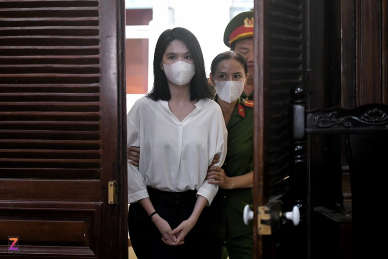 Ngọc Trinh trông gầy hơn so với lúc bị tạm giam. Ảnh: Znews.