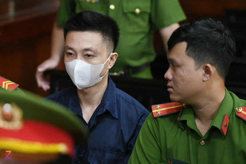 Ngoài tội Gây rối trật tự công cộng giống Ngọc Trinh, Trần Xuân Đông (36 tuổi) còn bị truy tố về tội Sử dụng tài liệu giả của cơ quan tổ chức. Ảnh: Znews.