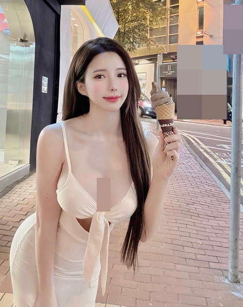 Hot girl người Malaysia ngày càng nổi tiếng, một phần nhờ gu thời trang táo bạo.