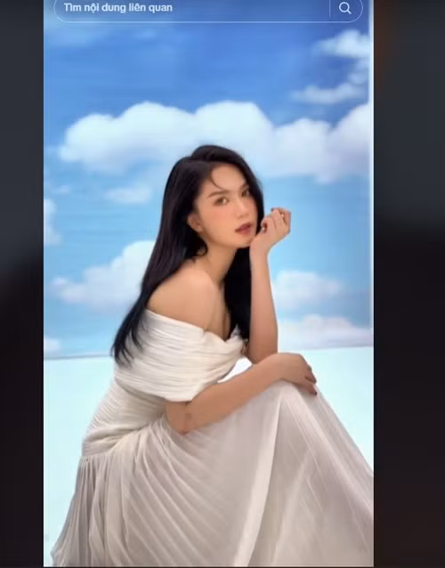 Ngọc Trinh diện trang phục gợi cảm vừa đủ khi thực hiện bộ ảnh mới.