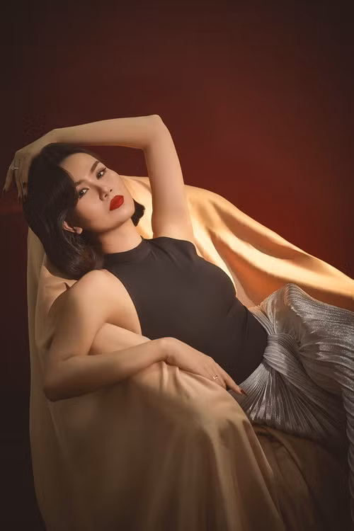 Võ Hạ Trâm ăn chay khi mang bầu. Con gái nữ ca sĩ cũng ăn chay. “Cả gia đình mình lẫn nhà chồng đều như vậy. Mẹ chồng của mình mang bầu, sinh con và nuôi con cũng trong giai đoạn ăn chay. Như mọi người cũng thấy, tất cả thành viên trong gia đình Trâm đều khỏe mạnh”, Võ Hạ Trâm chia sẻ trên Thể Thao Văn Hóa.