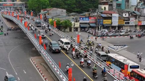 Trong cuộc họp giao ban báo chí Thành ủy, chiều 27/1/2015 về vấn đề sai phạm trong dự án cầu vượt Nguyễn Chí Thanh - Kim Mã, ông Phạm Gia Yên - Chánh thanh tra Bộ Xây dựng quan niệm một cách rất “thoáng” rằng “một dự án vài nghìn tỷ mà sai phạm có ngần ấy (1,36 tỷ) là tốt rồi”.