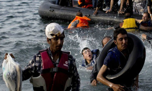 Chim thuyen cho nguoi ti nan, hang chuc nguoi thiet mang