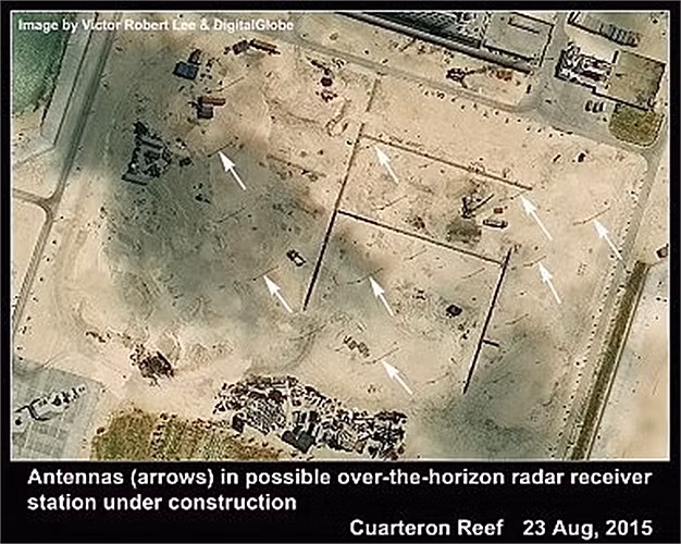 Một khu vực đang xây dựng trái phép trên Đá Chữ Thập