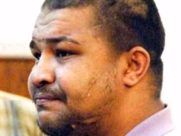 Ramadan Abdel Rehim Mansour đã cưỡng hiếp và sát hại hơn 30 bé trai trong vòng 7 năm ở Hy Lạp. Năm 2007, y đã bị bắt và lãnh án tử hình vì tội ác đã gây ra.