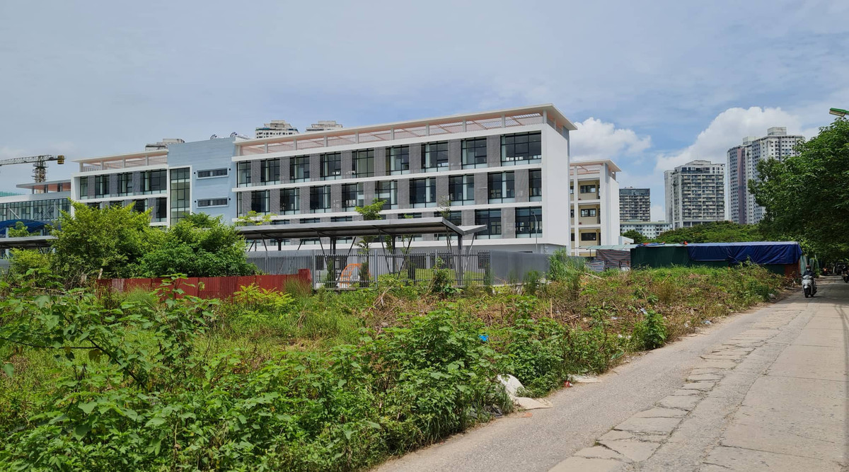 Xót xa loạt lô đất "hoang tàn" của Tổng công ty HUD - Hình 15 Xot xa loat lo dat