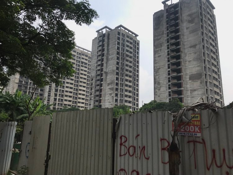 Xót xa loạt lô đất "hoang tàn" của Tổng công ty HUD - Hình 4 Xot xa loat lo dat