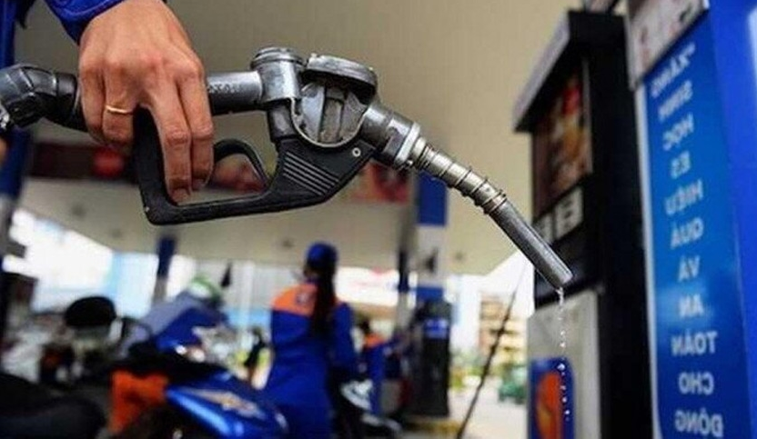 Xang giam, hang hoa khong giam: 