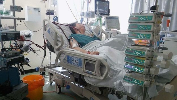 Thanh nien 19 tuoi suyt chet vi hut vape