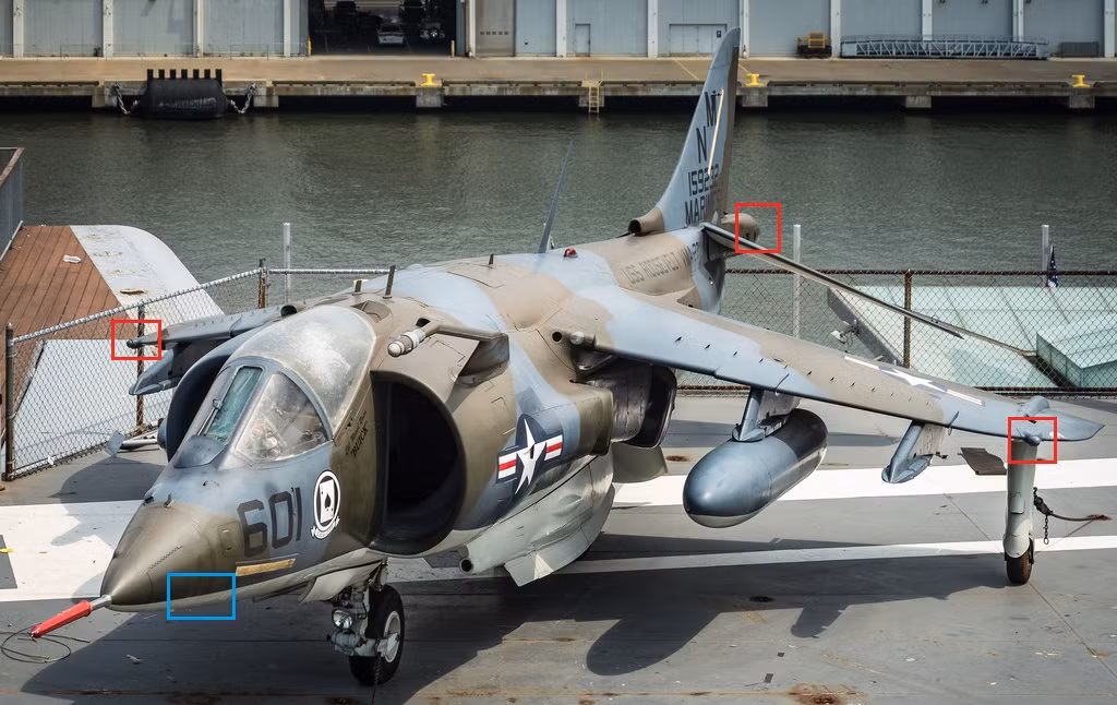 Giữa những năm 1979 và 1984, có tổng cộng 47 chiếc chiến đấu cơ AV-8A đã được cải tiến mới với các hệ thống như ăng ten cảnh báo radar AN/ALR-45F lắp ở 2 đầu cánh chính và phía đuôi sau máy bay (khoanh đỏ), bộ phóng mồi bẫy lắp ở thân sau AN/ALE-39, tháo bỏ camera F.95 ở mũi máy bay (khoanh xanh). Trang bị thêm một bệ phóng mồi bẫy nhiễu xạ có vỏ bọc AN/ALE-37 ở giá treo trung tâm thân, hệ thống cung cấp oxy thế hệ mới (OBOGS). Những máy bay sau khi cải tiến được đổi tên thành AV-8C.