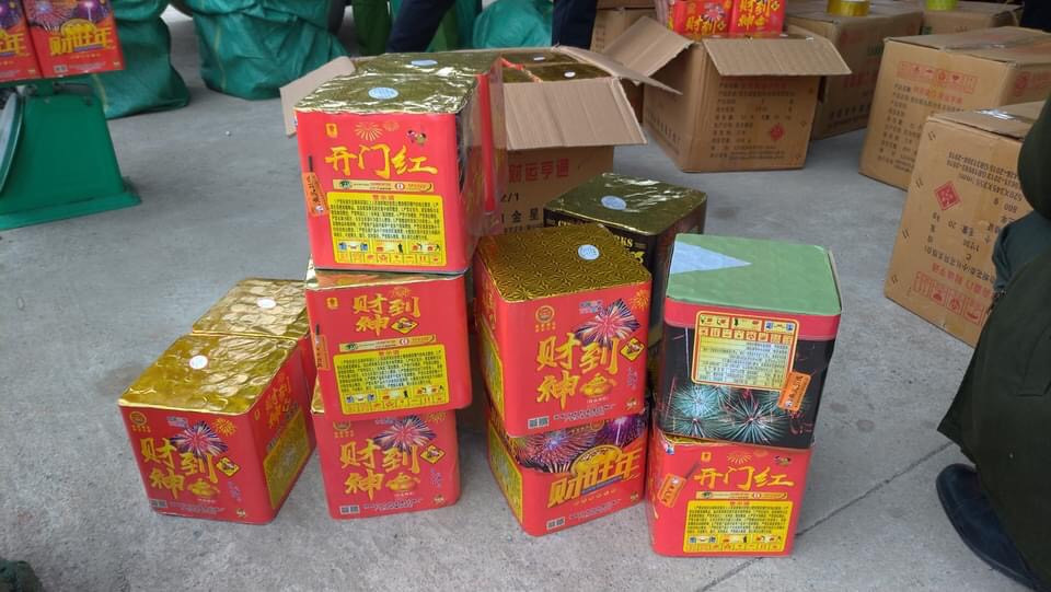 Tin nong ngay 11/1: Xe cho rac tong chet be trai 14 tuoi-Hinh-4