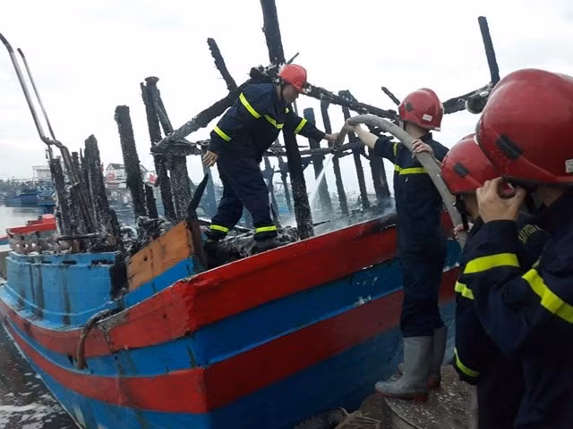 Tin nong ngay 15/1: Bi danh, vo dung day thung siet co chong-Hinh-2