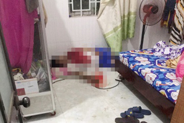  Vợ đoạt mạng chồng trong phòng ngủ: Ngày 6/3/2020, con trai ông Luyện Văn Ánh (52 tuổi, trú huyện Châu Đức, Bà Rịa - Vũng Tàu) nghe tiếng động phát ra từ phòng ngủ của bố mẹ. Nhìn qua khe cửa, người con tử vong với viết thương trên ngực. Một cán bộ điều tra cho biết, nguyên nhân án mạng có thể do người vợ lên cơn bệnh dùng dao đâm chết chồng.