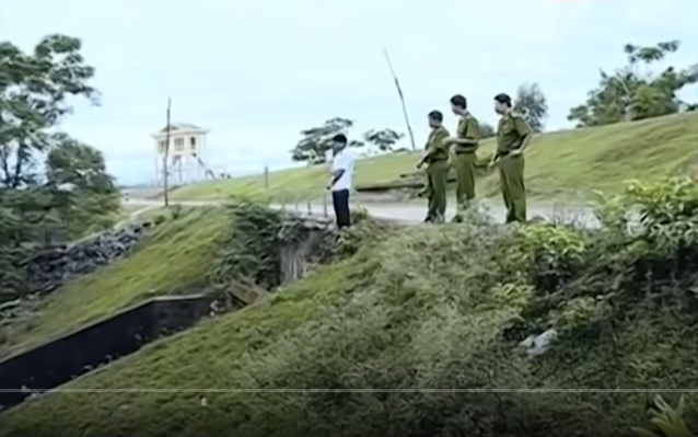 Theo đó, cái chết của anh Bình không phù hợp với quy luật khách quan của người làm nghề sông nước. Để củng cố thêm căn cứ, cơ quan điều tra đã tiến hành tìm kiếm quanh khu vực phát hiện ra xác của nạn nhân.