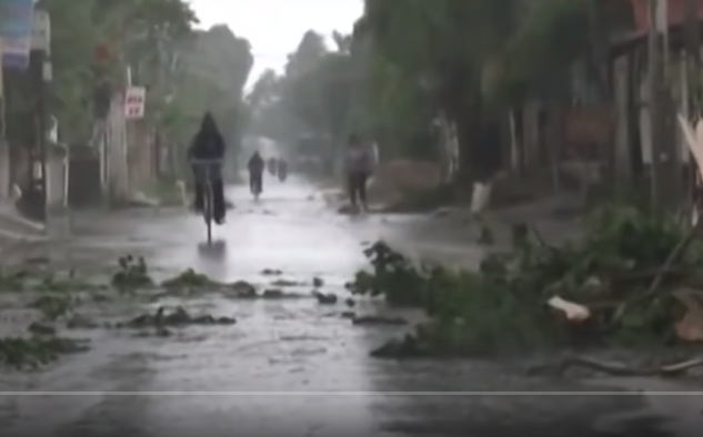 Theo hồ sơ vụ án, tháng 11/2013, cơn bão số 14 (bão Hải Yến) sau khi đã tàn phá trầm trọng đất nước Philippines đã đổ bộ vào đất liền Việt Nam. Sự càn quét về một siêu bão đã gây ra rất nhiều thiệt hại về người và tài sản cho các tỉnh miền Trung trong đó có tỉnh Hà Tĩnh. 