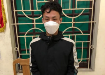  Đột nhập nhà dân trộm tài sản: Lợi dụng sơ hở, Lê Đức Chính (SN 1991, trú xã Quỳnh Long, huyện Quỳnh Lưu, Nghệ An) đã đột nhập vào 2 nhà dân ở địa bàn xã Quỳnh Long trộm cắp tài sản, với tổng trị giá hàng chục triệu đồng. Ngày 2/2, Công an xã Quỳnh Long cho biết vừa bắt giữ Chính để điều tra, làm rõ.