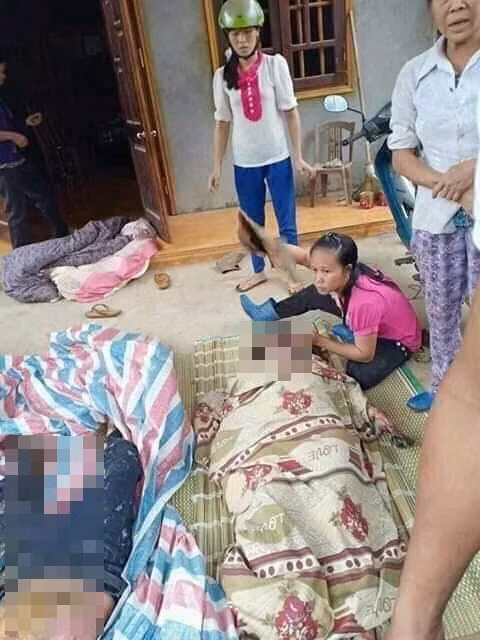 Doi nam nu nghi ngoai tinh bi bong nang trong nha