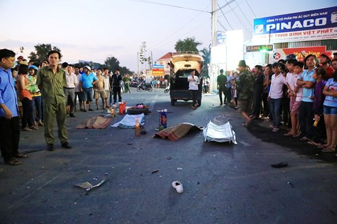 Tai xe xe khach tong chet 2 be gai o Binh Duong linh an 9 nam tu-Hinh-2