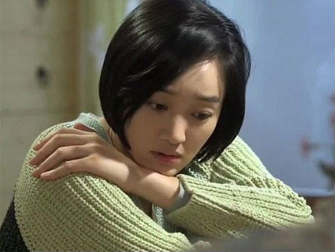 Chi em khoc do meu do khi biet su that sau cau noi “o nha chong nuoi”