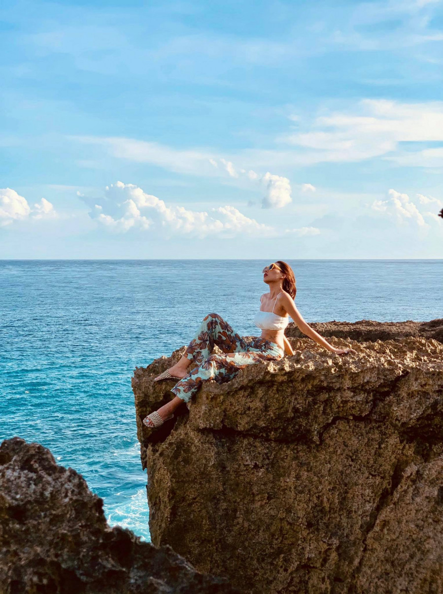 Dan my nhan showbiz Viet “dua nhau” tha dang ben bo bien, ho boi-Hinh-13