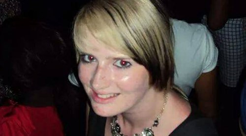 Jodie Craig, hiện 23 tuổi, người Anh, cũng phải vào phòng điều trị tích cực sau khi sử dụng tampon có vài giờ hồi 16 tuổi.