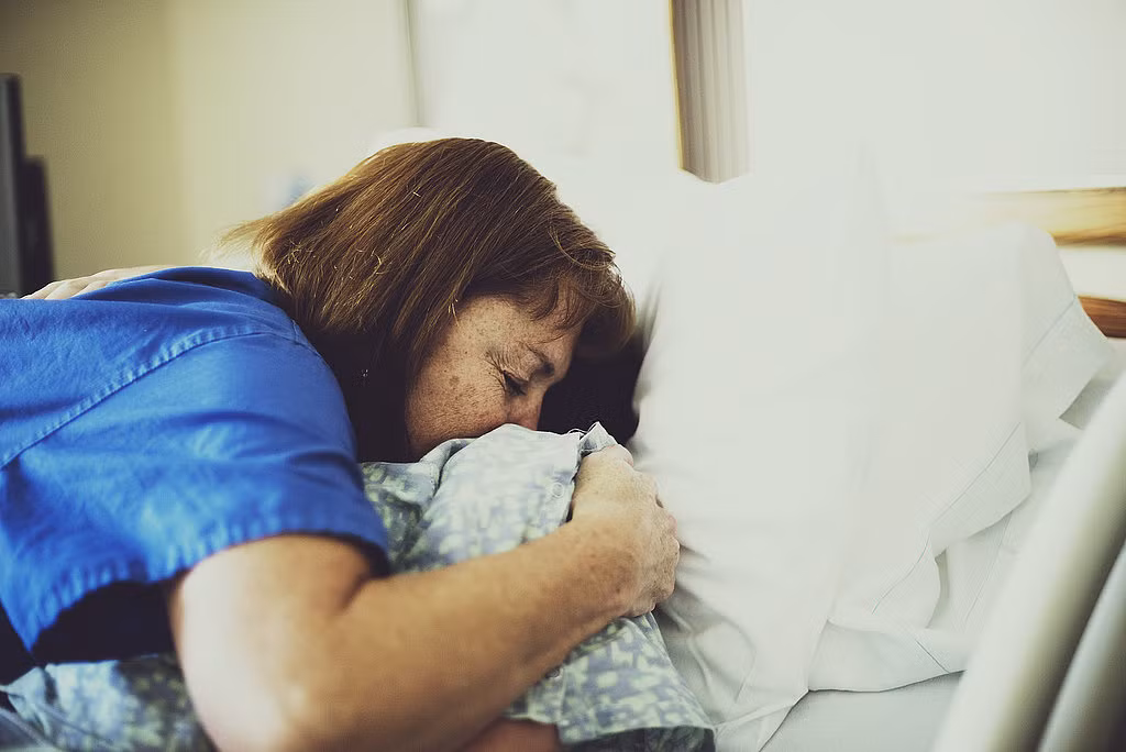 Ở tuần thứ 37, Lily đã chào đời trong niềm vui lẫn nỗi buồn của mọi người xung quanh.