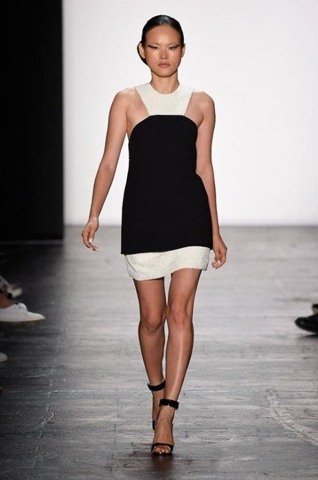 Chỉ dừng chân ở ngôi vị á quân của Vietnam's Next Top Model mùa đầu tiên, nhưng Tuyết Lan đã gặt hái không ít thành công tại thị trường quốc tế. Năm 2012, cô đã đầu quân cho một công ty quản lý và đào tạo người mẫu khá có tiếng ở New York, Mỹ Bởi thế, thời gian qua, cô nàng chủ yếu phát triển nghề nghiệp tại đây. Tại New York Fashion Week Thu Đông 2013, Tuyết Lan cũng góp mặt vào khá nhiều show diễn thuộc khuôn khổ như Tia Cibani, Park Choon Moo, Juan Carlos Obando, Elie Tahari và Wes Gordon. Chỉ dừng chân ở ngôi vị á quân của Vietnam's Next Top Model mùa đầu tiên, nhưng Tuyết Lan đã gặt hái không ít thành công tại thị trường quốc tế. Năm 2012, cô đã đầu quân cho một công ty quản lý và đào tạo người mẫu khá có tiếng ở New York, Mỹ Bởi thế, thời gian qua, cô nàng chủ yếu phát triển nghề nghiệp tại đây. Tại New York Fashion Week Thu Đông 2013, Tuyết Lan cũng góp mặt vào khá nhiều show diễn thuộc khuôn khổ như Tia Cibani, Park Choon Moo, Juan Carlos Obando, Elie Tahari và Wes Gordon.