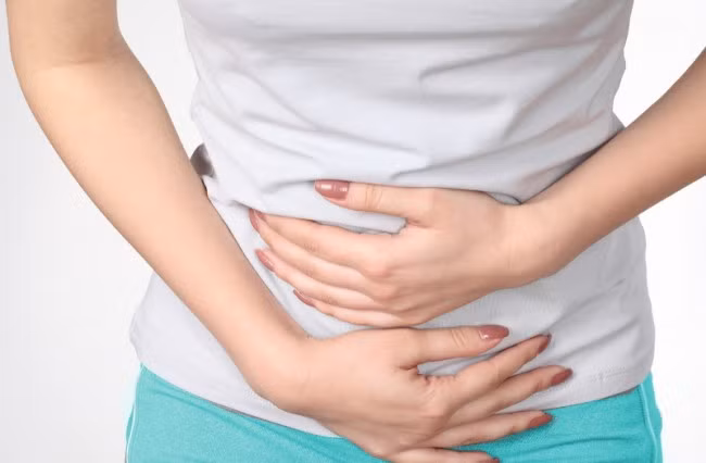 Tuy nhiên, biểu hiện phổ biến nhất của ngộ độc thực phẩm dạng này là buồn nôn, nôn.