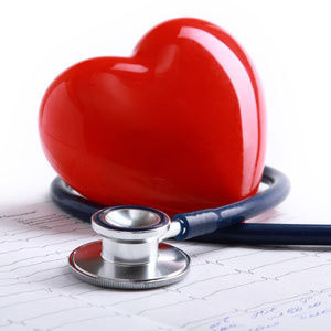 Bên cạnh những dấu hiệu nguy cơ rõ ràng như nồng độ cholesterol cao, tiểu đường, tăng huyết áp, béo phì và hút thuốc, bệnh tim còn có nhiều biểu hiện khác.