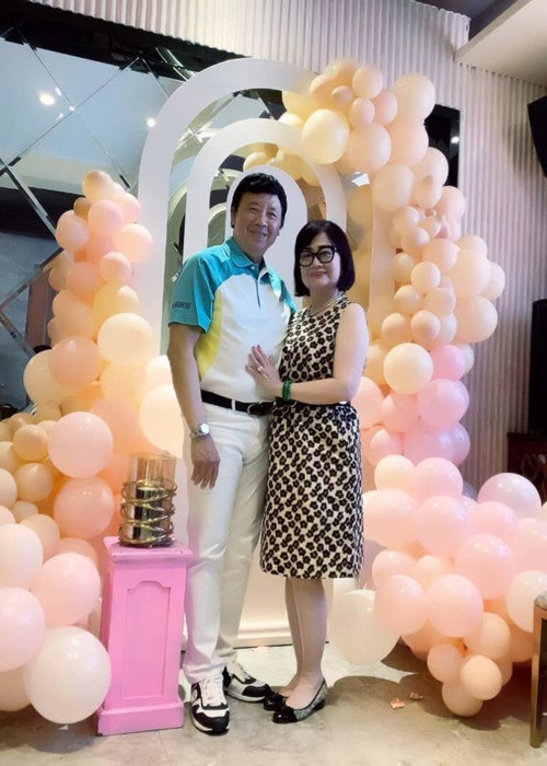 Theo Bảo Quốc, bí quyết để vợ chồng hạnh phúc suốt mấy chục năm qua đơn giản chỉ là tình yêu. Ảnh: Người đưa tin