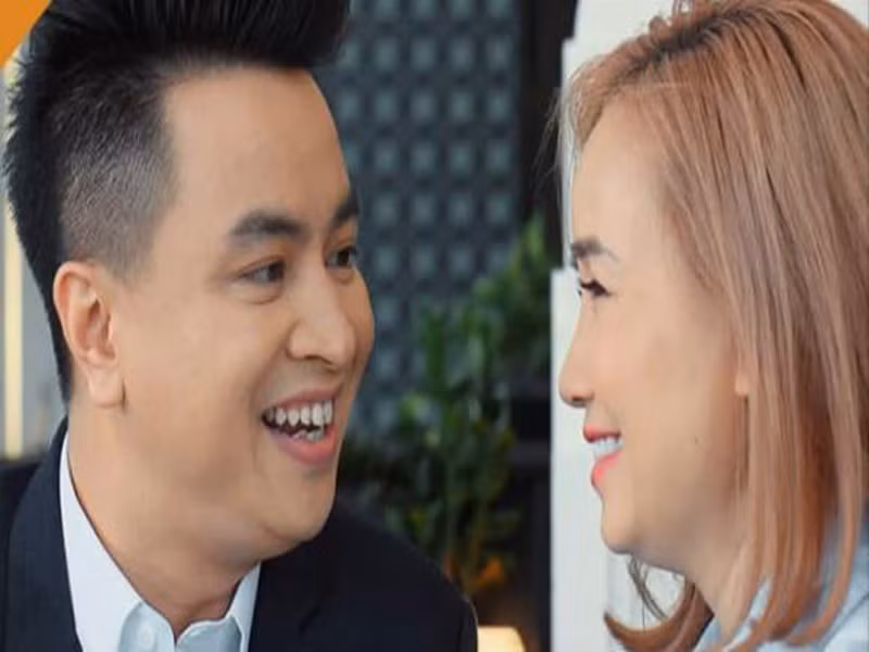 Anh vào vai Hưng - tình trẻ của bà Nguyệt (Đào Hoàng Yến) trong “Hương vị tình thân”. Ảnh: Gia đình và xã hội