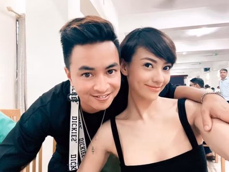 Ít ai biết rằng Lý Chí Huy là anh trai cùng mẹ khác cha với người mẫu Hồng Quế. Ảnh: Tổ Quốc