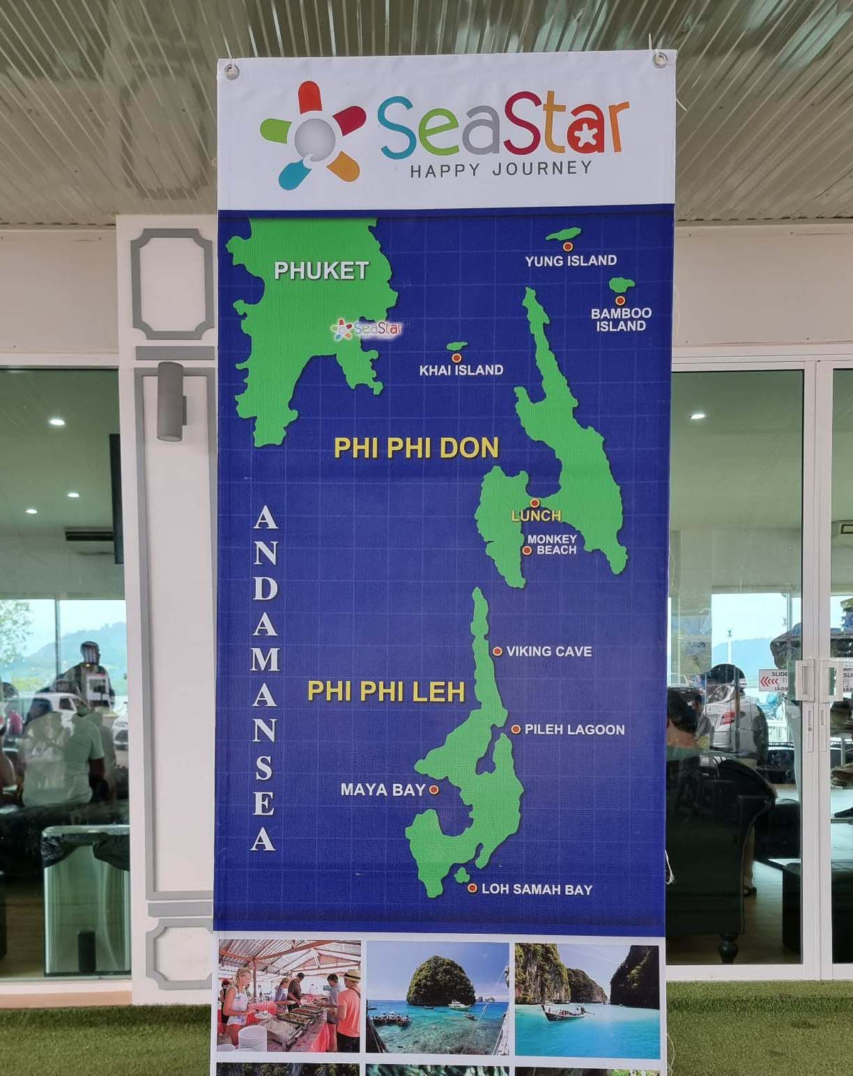 Một bảng thông tin du lịch Koh Phi Phi. Ảnh: Lê Dân Nam