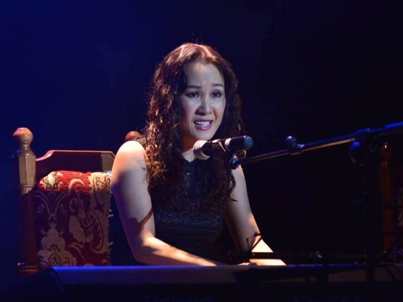 Khi trưởng thành, Giáng Son bắt đầu theo đuổi sáng tác. Cô có nhiều bài hát được yêu thích như: “Giấc mơ trưa”, “Thu cạn”, “Hà Nội 12 mùa hoa”. Ảnh: FBNV