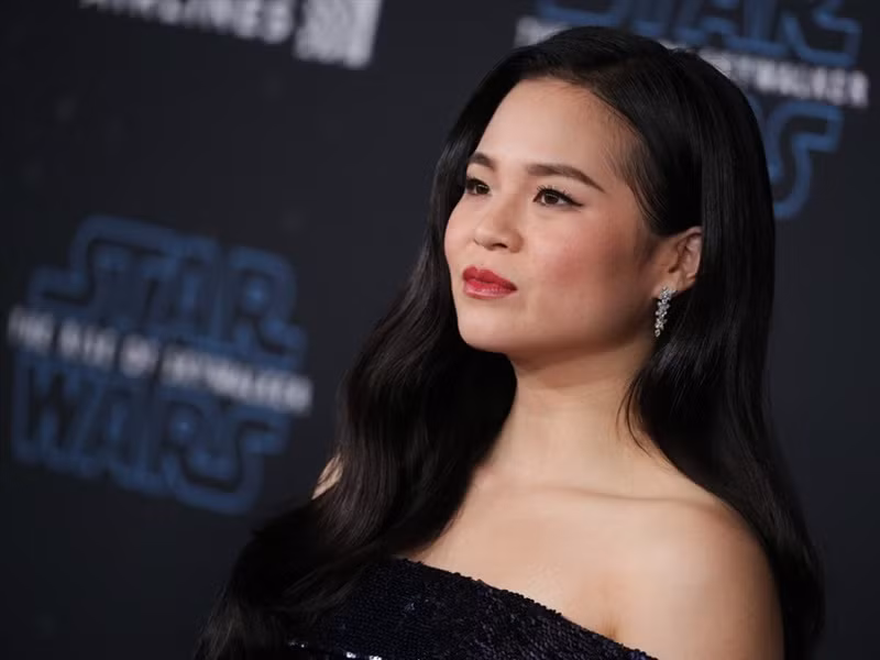 Sau Maggie Q, Phạm Linh Đan, Hollywood chào đón sự xuất hiện của nhiều nữ diễn viên gốc Việt tài năng như Kelly Marie Trần, Lana Condor hay Hồng Châu. Kelly sinh năm 1989, có tên thật là Trần Loan. Năm 2011, Kelly bắt đầu tham gia diễn xuất với vài bộ phim ngắn và truyền hình. Sau đó, cô vượt qua hàng nghìn ứng viên để vào vai Rose Tico trong hai bom tấn “Star Wars: The Last Jedi” và “Star Wars: The Rise of Skywalker”. Ảnh: Lao động