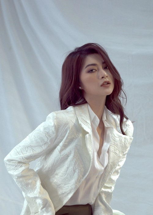 Người đẹp từng vướng tin đồn sinh con vì cân nặng tăng giảm thất thường. Về tin đồn này, khi tham gia một chương trình truyền hình, Thanh Trúc khẳng định mình là người độc thân, chưa có con. Ảnh: FBNV