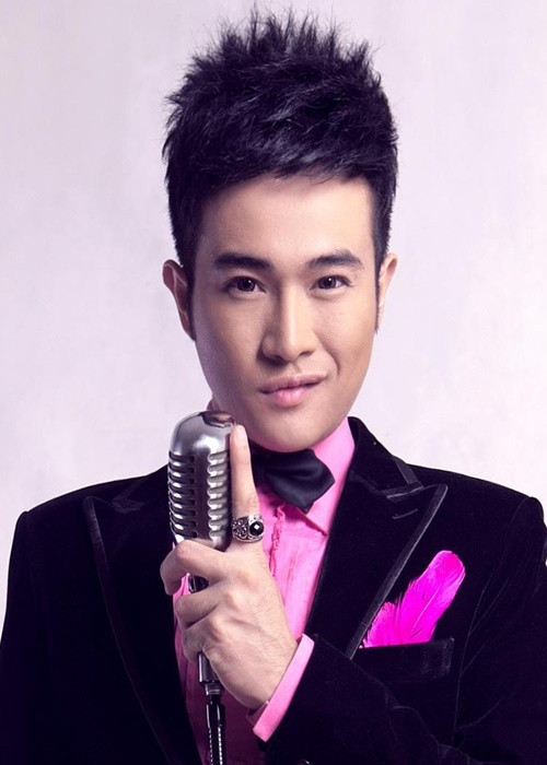 Ít ai biết, Minh Quân từng là thành viên nhóm nhạc Quả dưa hấu. Tuy nhiên, sau nửa năm, anh trở lại con đường ca hát solo. Ảnh: Zing