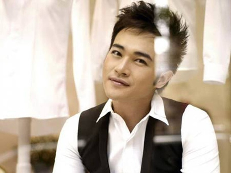 Tên tuổi của Minh Quân gắn liền với các ca khúc như: “Dẫu có lỗi lầm”, “Mùa thu vàng”, “Kiếp phiêu bồng”, “Dáng xưa” và “Nếu phải xa nhau”. Ảnh: Zing